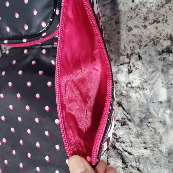 Set of 4 New Cosmetic Bags - Picture 10 of 10